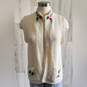 Vintage embroidered sweater vest floral‎ feminine minimalist basic